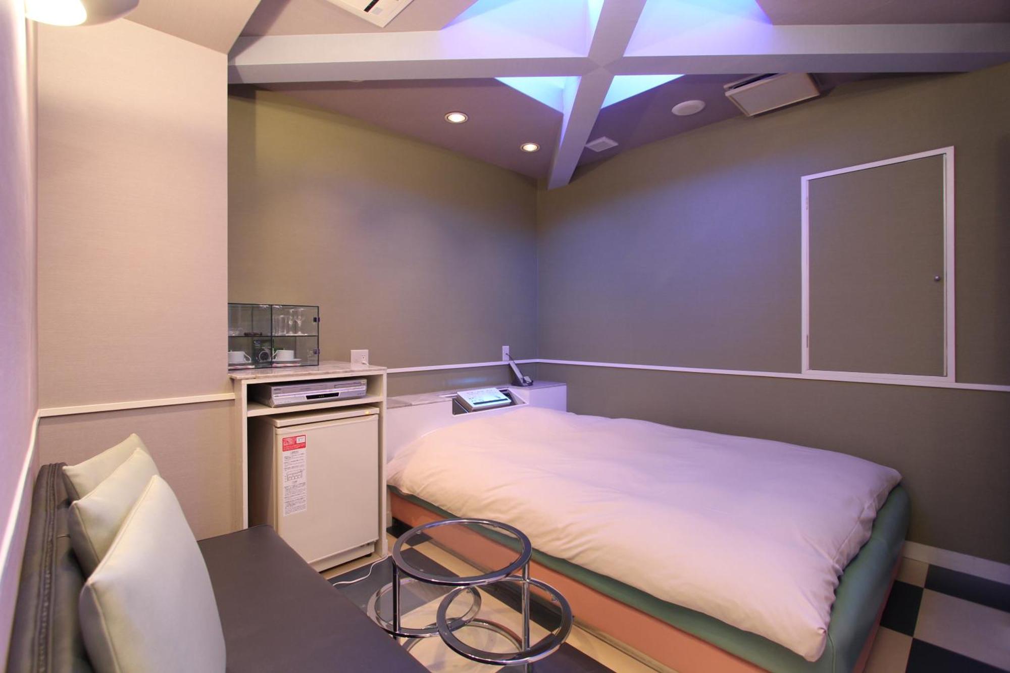 Hotel Dcube 2*